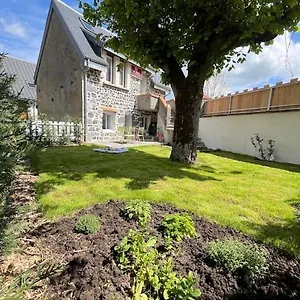  Hébergement de vacances Du Tilleul - Sauna & Jardin